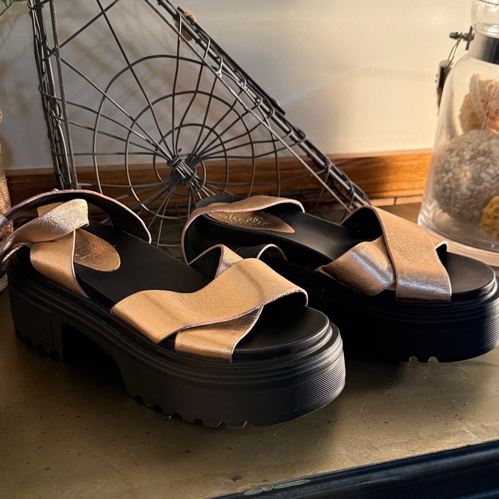 Shellys London Black and Gold Platform Sandals